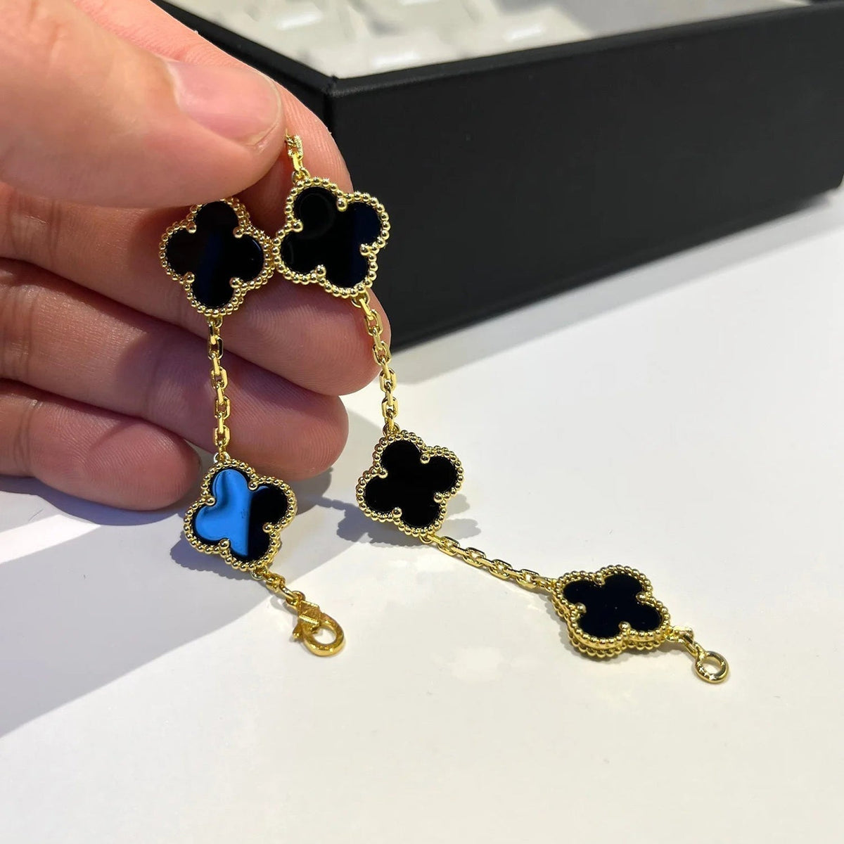 [⭐⭐JeweliWhal] CLOVER 5 MOTIF ONYXS BRACELET COLLECTION