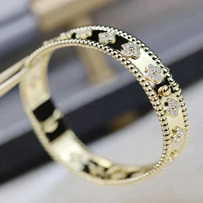 [⭐⭐JeweliWhal]KLEEBLATT-ARMBAND 8MM DIAMANTEN