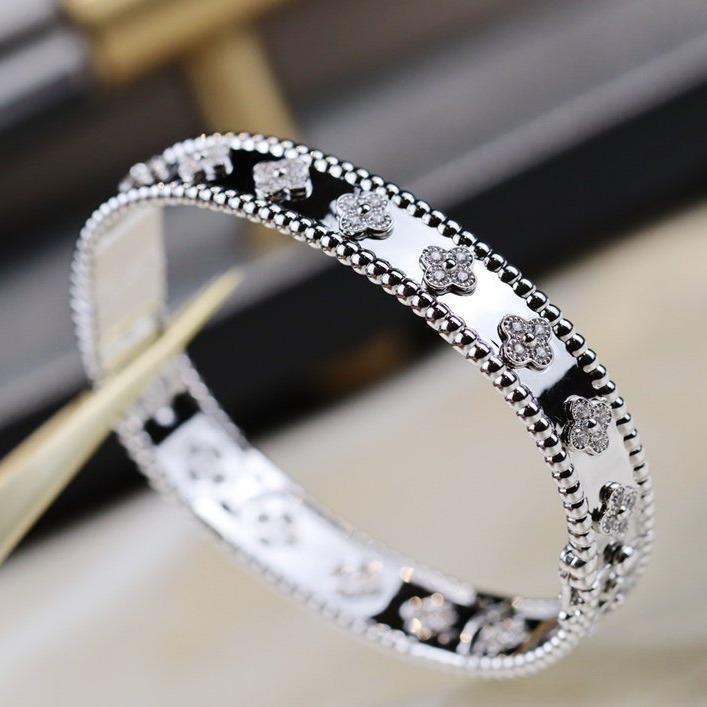 [⭐⭐JeweliWhal]KLEEBLATT-ARMBAND 8MM DIAMANTEN