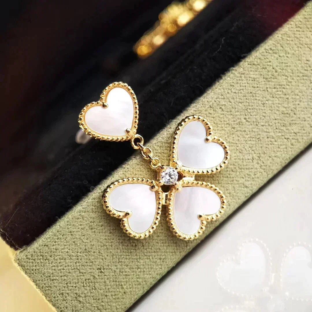 [⭐⭐JeweliWhal]CLOVER SWEET WHITE MOP EARRINGS