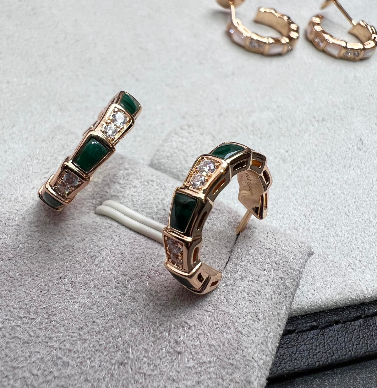 [⭐⭐JeweliWhal]SERPENTI OHRRINGE AUS MALACHIT UND ROSÉGOLD