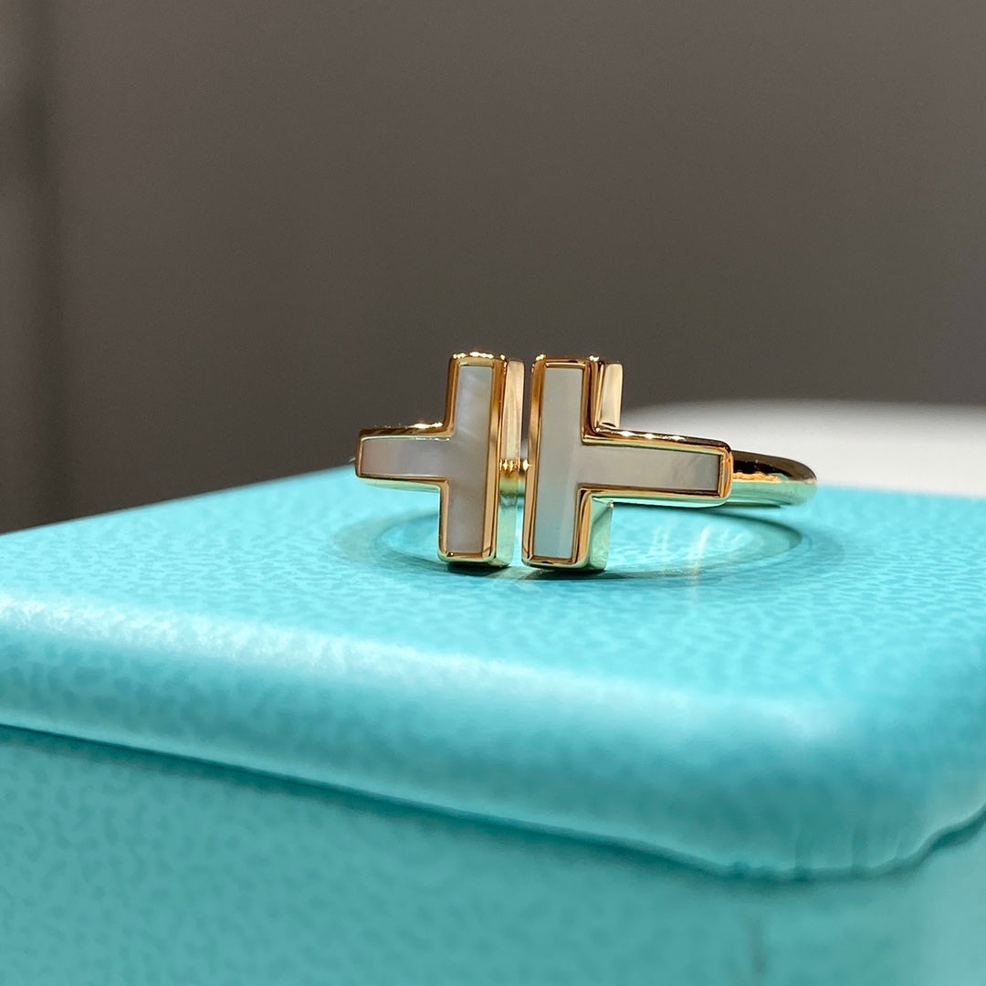 [JeweliWhal] WIRE MOP RING PINK GOLD