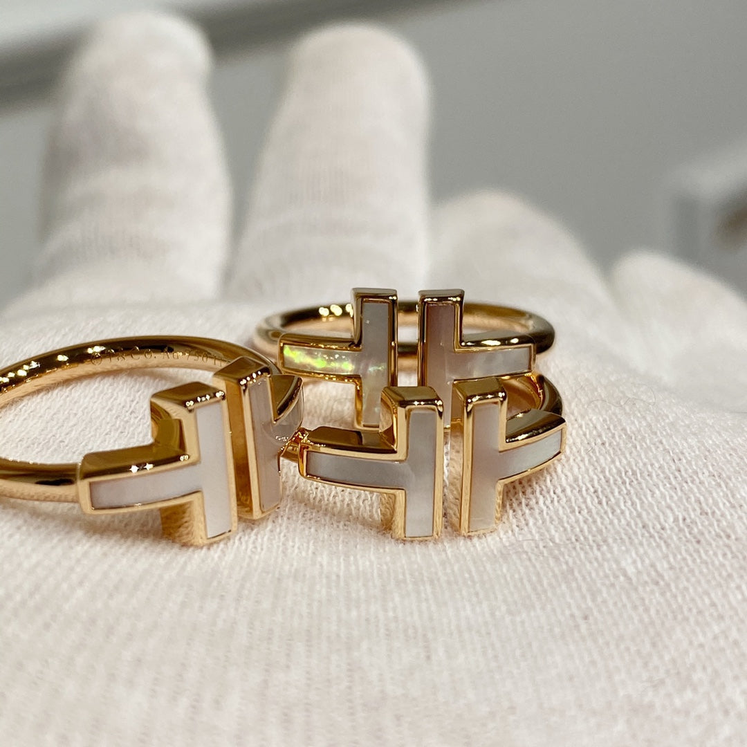 [JeweliWhal] WIRE MOP RING PINK GOLD