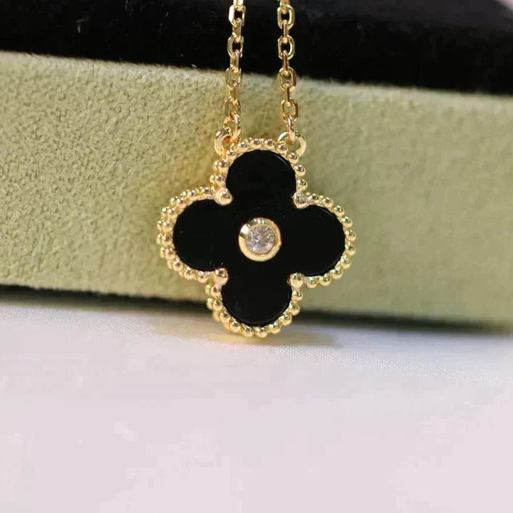 [⭐⭐JeweliWhal]CLOVER 15MM DIAMANT-ONYX-HALSKETTE
