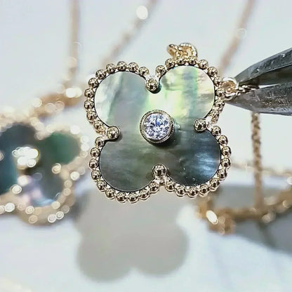 [⭐⭐JeweliWhal]CLOVER 15MM DIAMOND AND MOTHER-OF-GREY NECKLACE