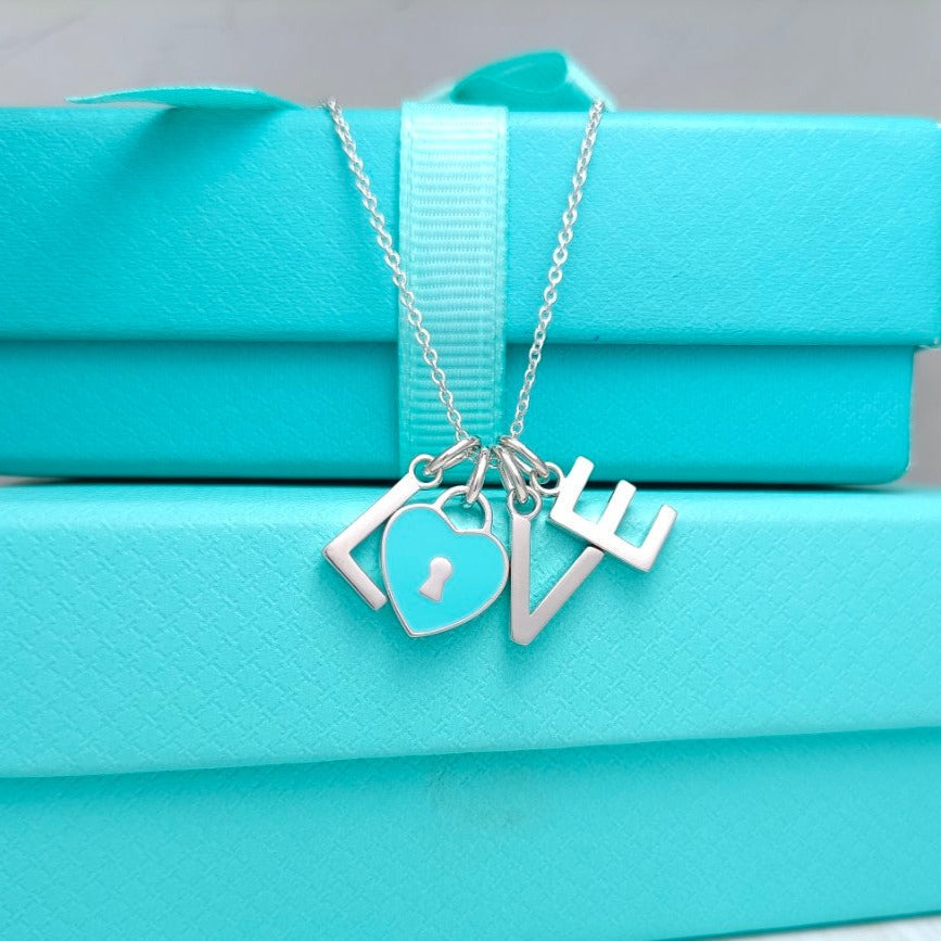 [JeweliWhal]LOVE TEXT PEDANT NECKLACE