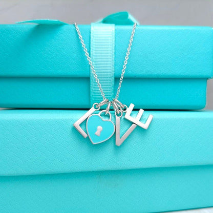 [JeweliWhal]LOVE TEXT PEDANT NECKLACE