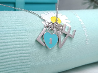 [JeweliWhal]LOVE TEXT PEDANT NECKLACE