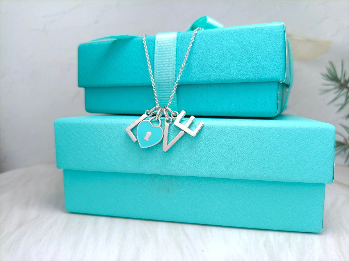 [JeweliWhal]LOVE TEXT PEDANT NECKLACE