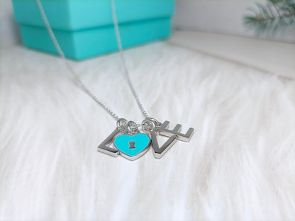 [JeweliWhal]LOVE TEXT PEDANT NECKLACE