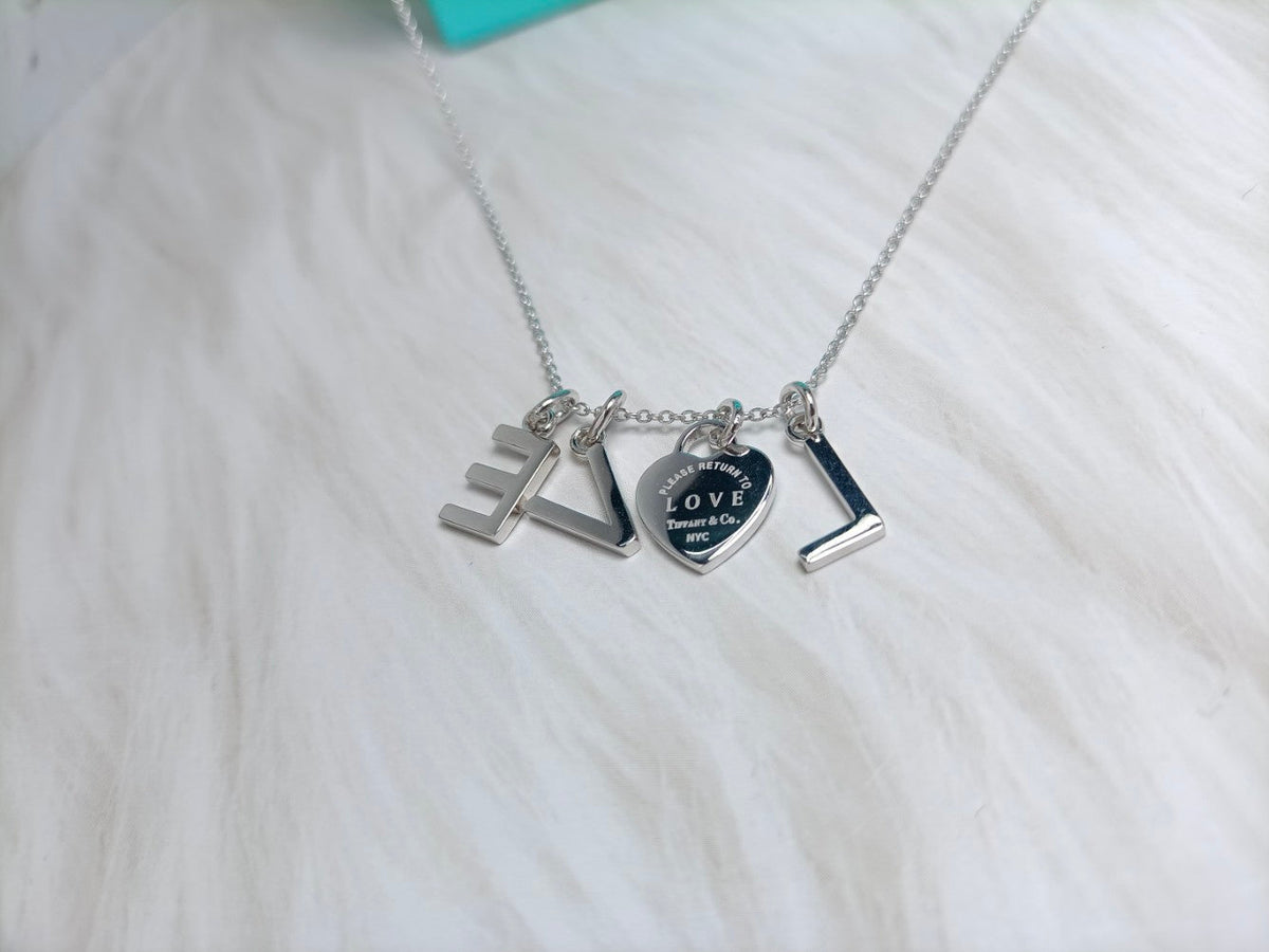 [JeweliWhal]LOVE TEXT PEDANT NECKLACE