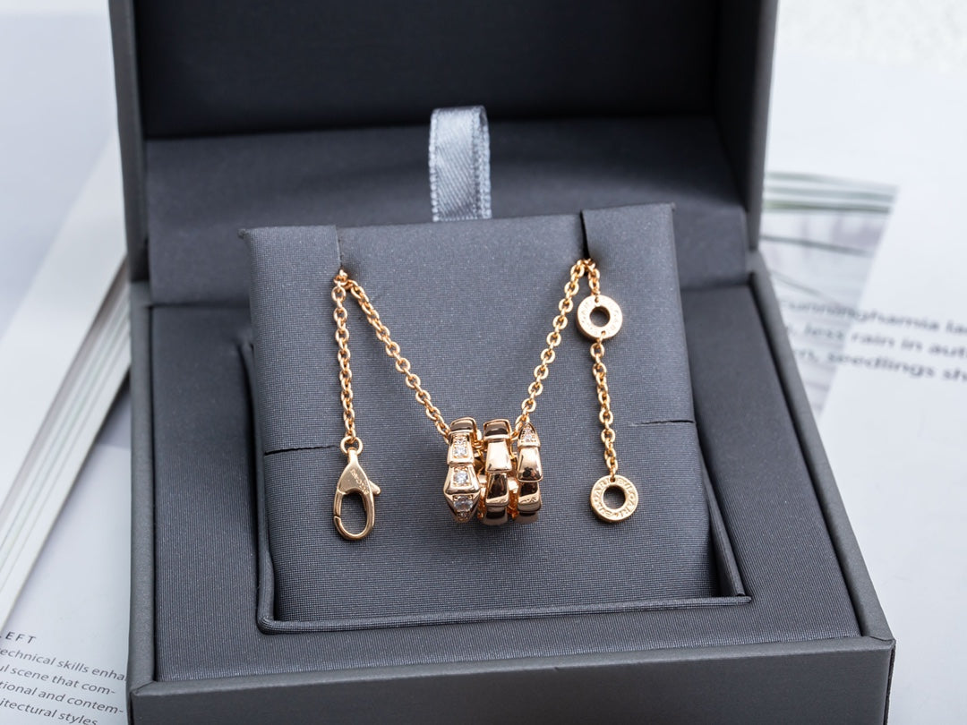 [⭐⭐JeweliWhal]SERPENTI PINK GOLD NECKLACE DIAMOND