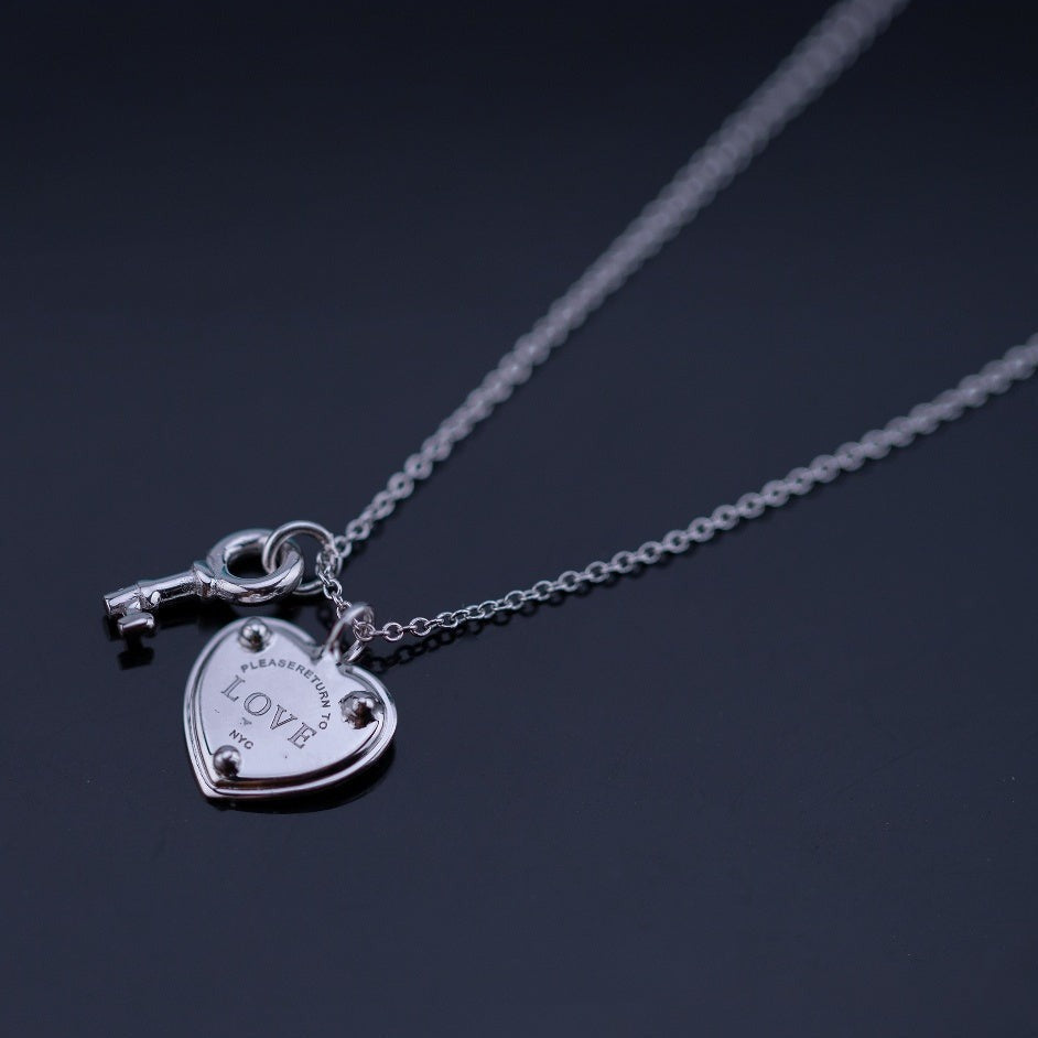 [JeweliWhal]KEY AND HEART SILVER NECKLACE