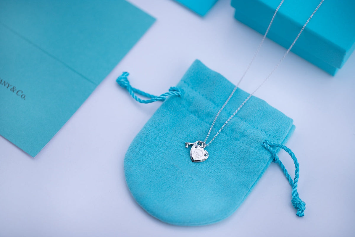 [JeweliWhal]KEY AND HEART SILVER NECKLACE