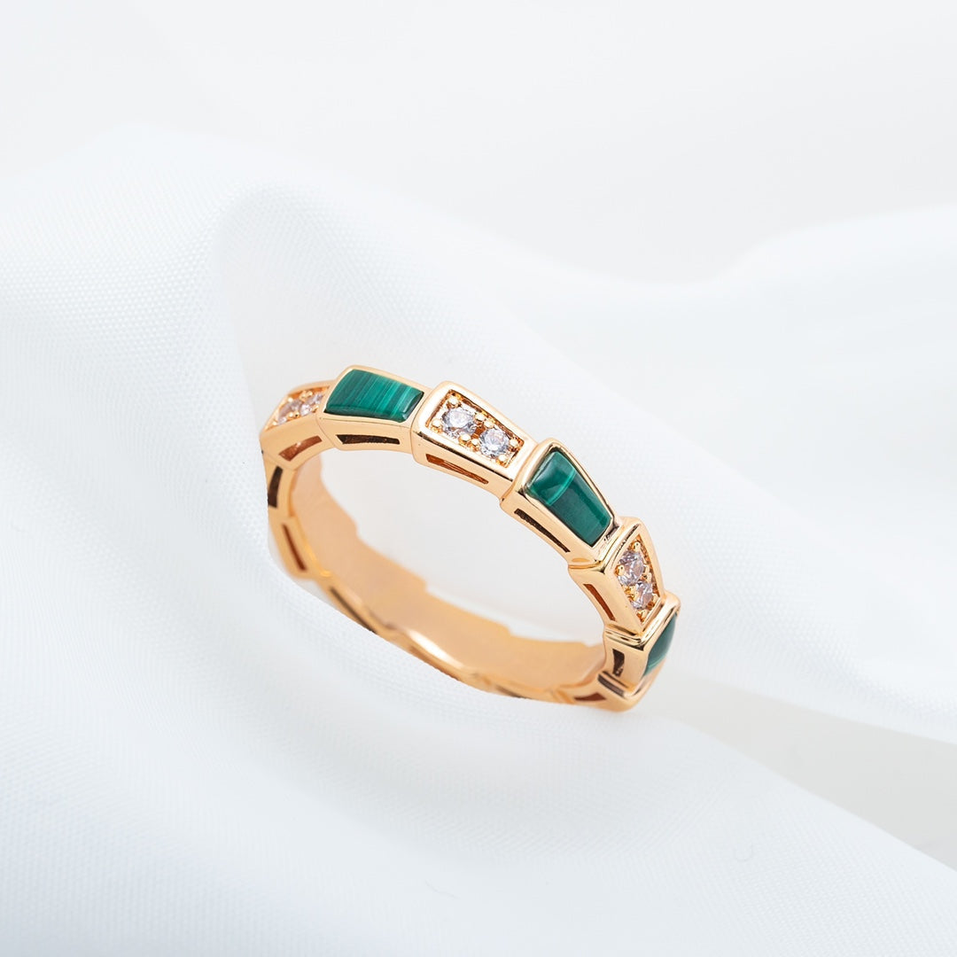 [⭐⭐JeweliWhal]SERPENTI RING PINK GOLD MALACHITE DIAMOND 3MM