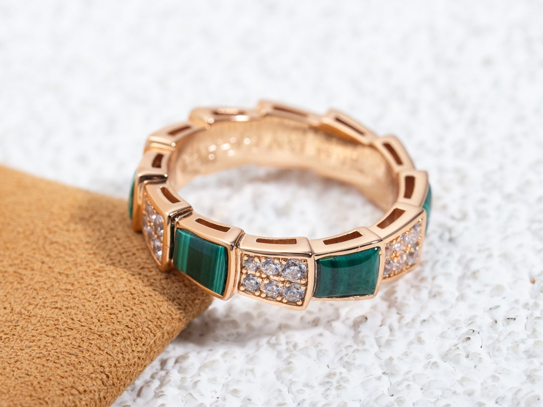 [⭐⭐JeweliWhal]SERPENTI RING PINK GOLD MALACHITE DIAMOND PAVED 4MM