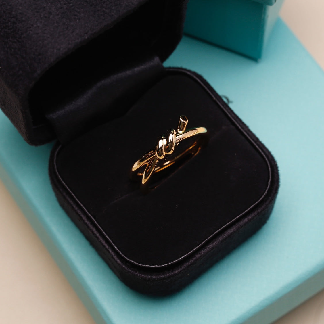 [JeweliWhal]KNOT RING PINK GOLD