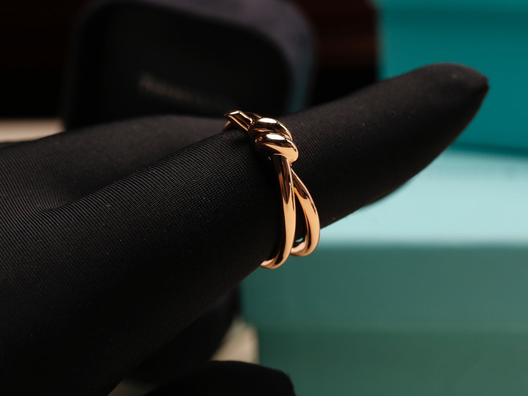 [JeweliWhal]KNOT RING PINK GOLD