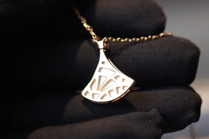 [⭐⭐JeweliWhal]TRAUM-HALSKETTE WEISSE PERLMUTT ROSÉGOLD 1 DIAMANT