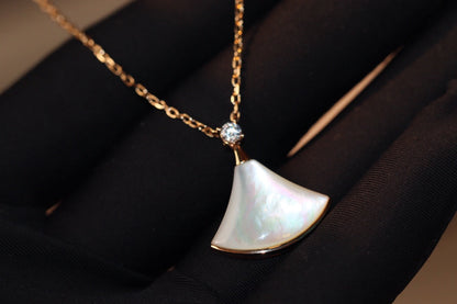 [⭐⭐JeweliWhal]TRAUM-HALSKETTE WEISSE PERLMUTT ROSÉGOLD 1 DIAMANT