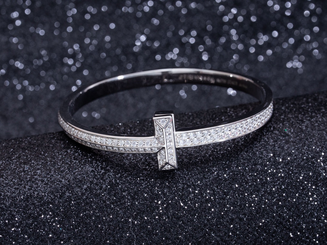 [JeweliWhal]WIDE DIAMONDS HINGED BANGLE SILVER