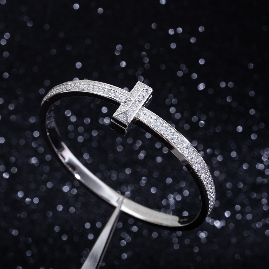 [JeweliWhal]WIDE DIAMONDS HINGED BANGLE SILVER