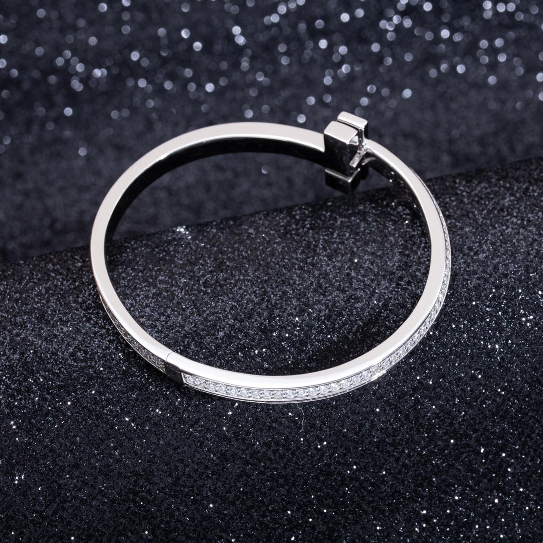 [JeweliWhal]WIDE DIAMONDS HINGED BANGLE SILVER