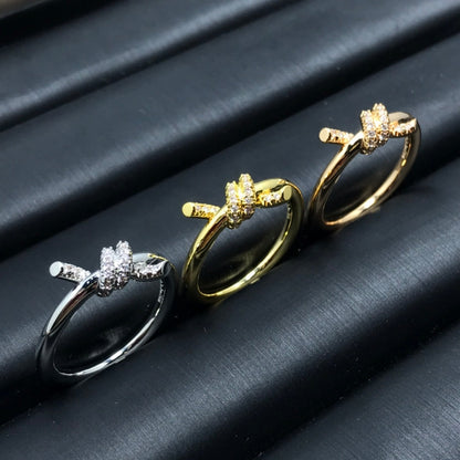 [JeweliWhal]KNOT RING 1.2MM DIAMOND