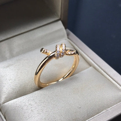 [JeweliWhal]KNOT RING 1.2MM DIAMOND