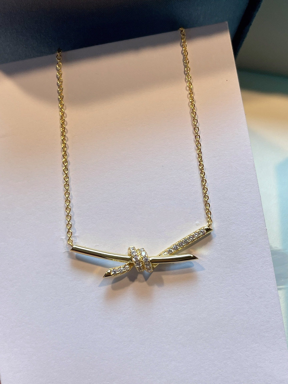 [JeweliWhal]KNOT NECKLACE GOLD DIAMONDS