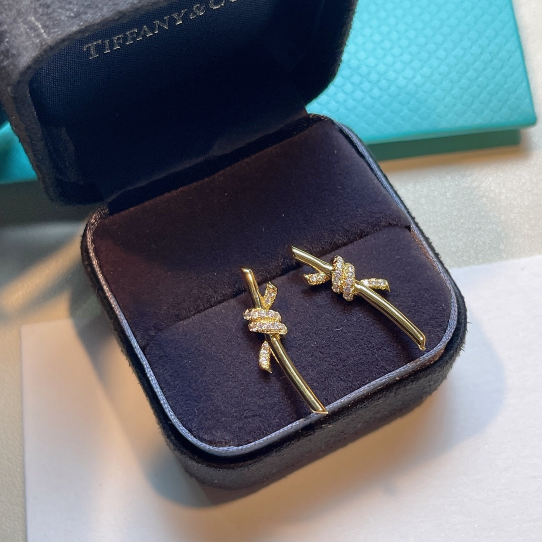 [JeweliWhal]KNOT EARRINGS GOLD DIAMOND
