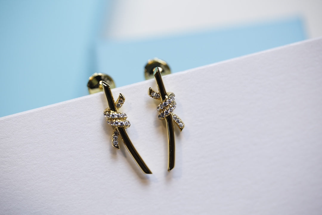 [JeweliWhal]KNOT EARRINGS GOLD DIAMOND