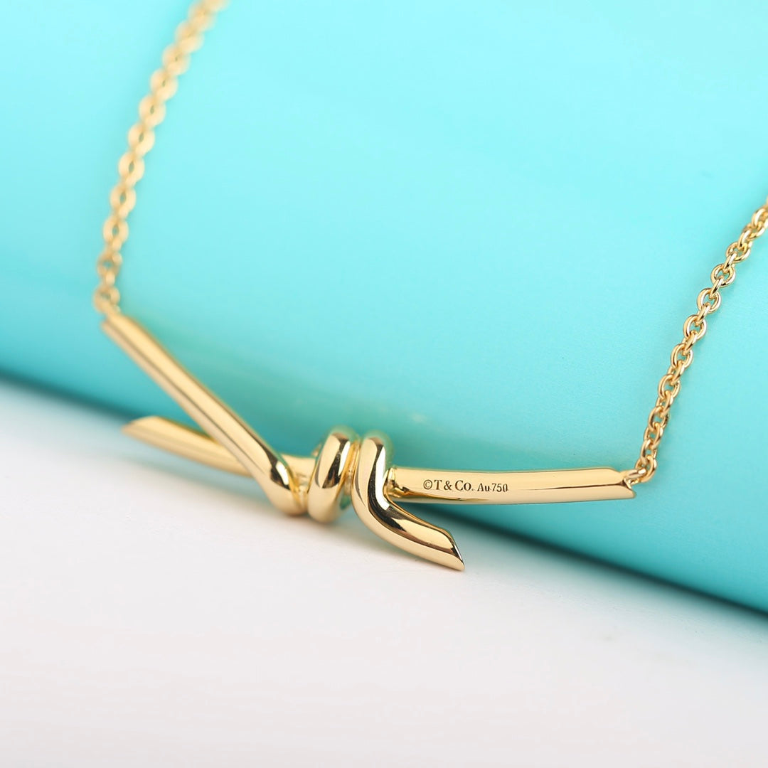 [JeweliWhal]KNOT NECKLACE GOLD