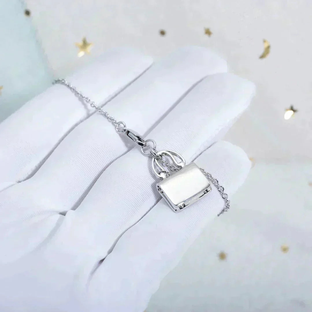 [⭐⭐JeweliWhal]AMULETTE PEDANT SILVER NECKLACE