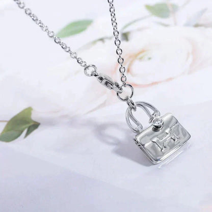 [⭐⭐JeweliWhal]AMULETTE PEDANT SILVER NECKLACE