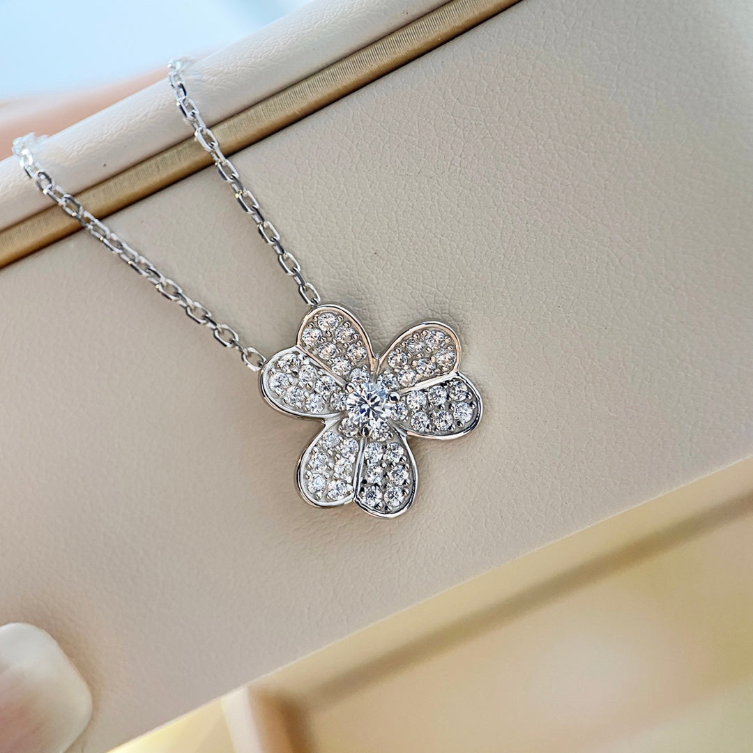 [⭐⭐JeweliWhal]CLOVER DIAMOND NECKLACE SILVER