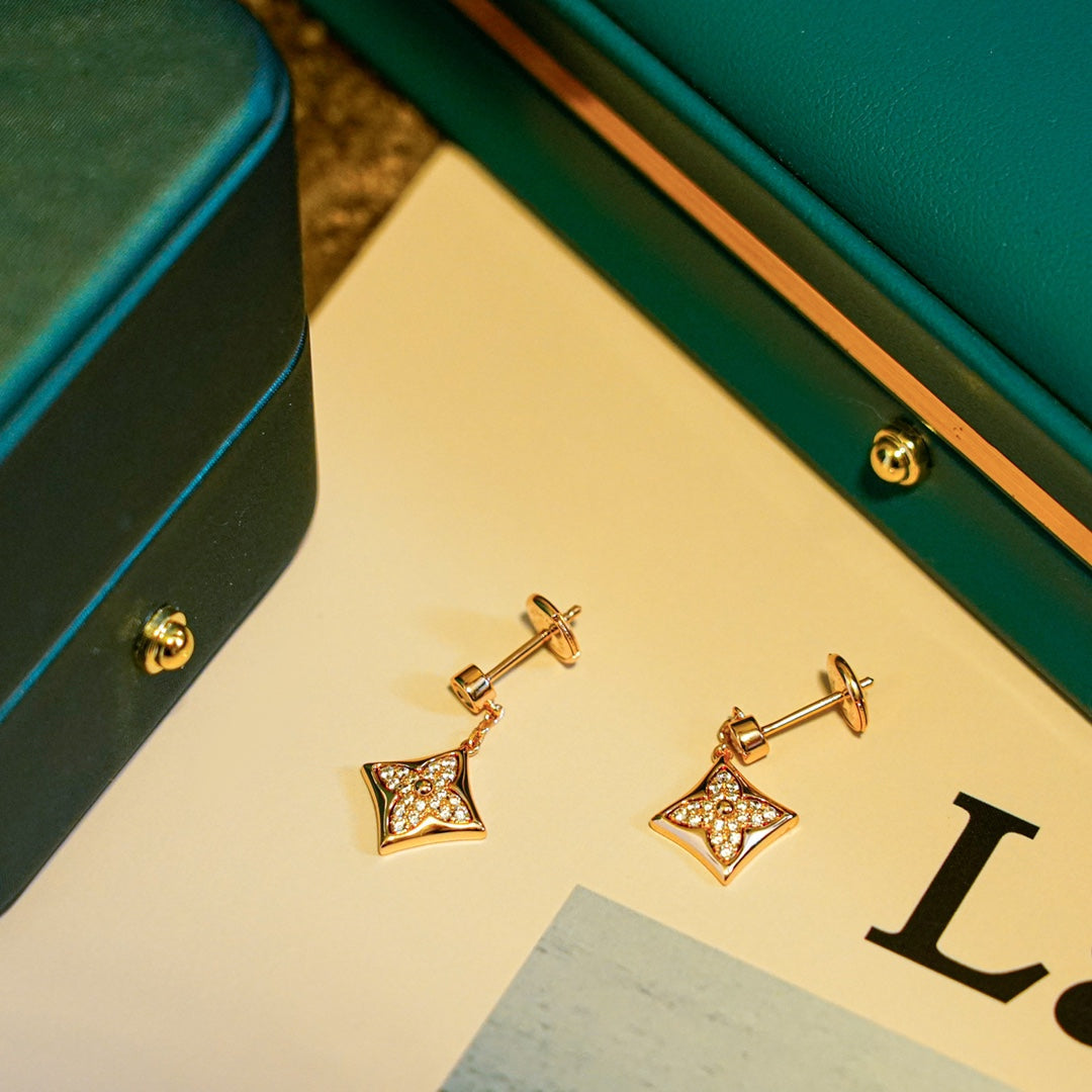 [⭐⭐JeweliWhal]STAR DIAMONDS EARRINGS GOLD