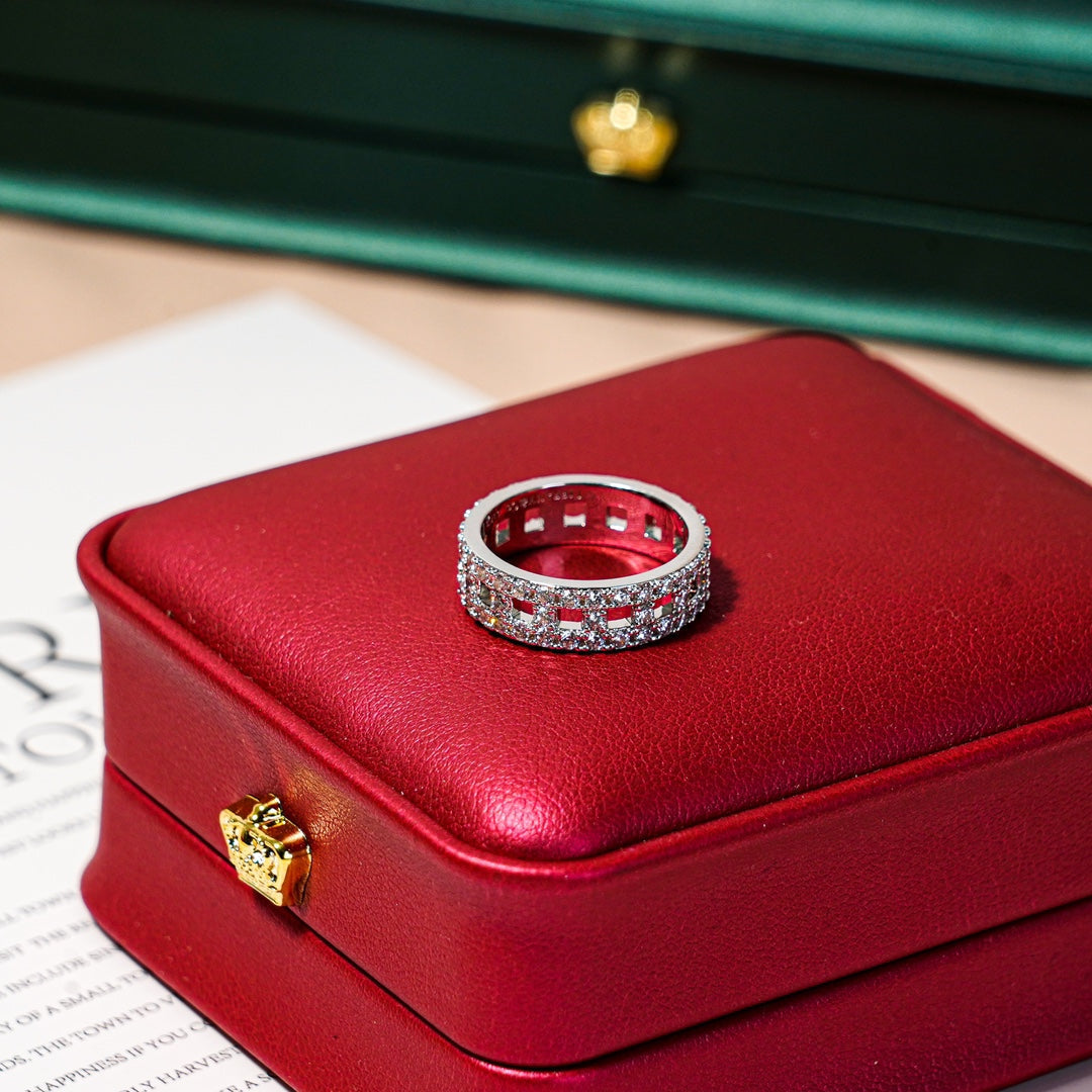 [JeweliWhal]T TRUE DIAMOND 5.5MM RING