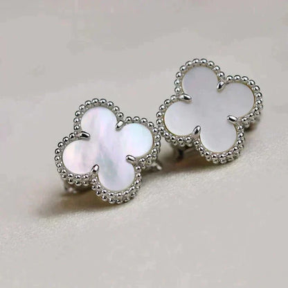 [⭐⭐JeweliWhal]CLOVER MEDIUM 1 MOTIFS  WHITE MOP EARRINGS SILVER