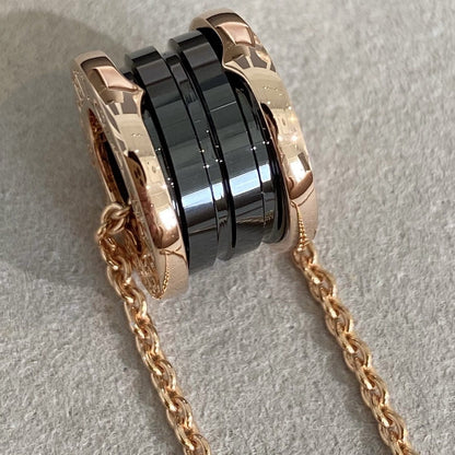 [⭐⭐JeweliWhal]ZERO 1 BLACK CERAMIC PINK GOLD NECKLACE