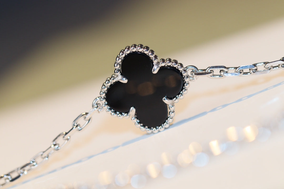 [⭐⭐JeweliWhal]CLOVER 20 MOTIFS ONYX DIAMOND SILVER