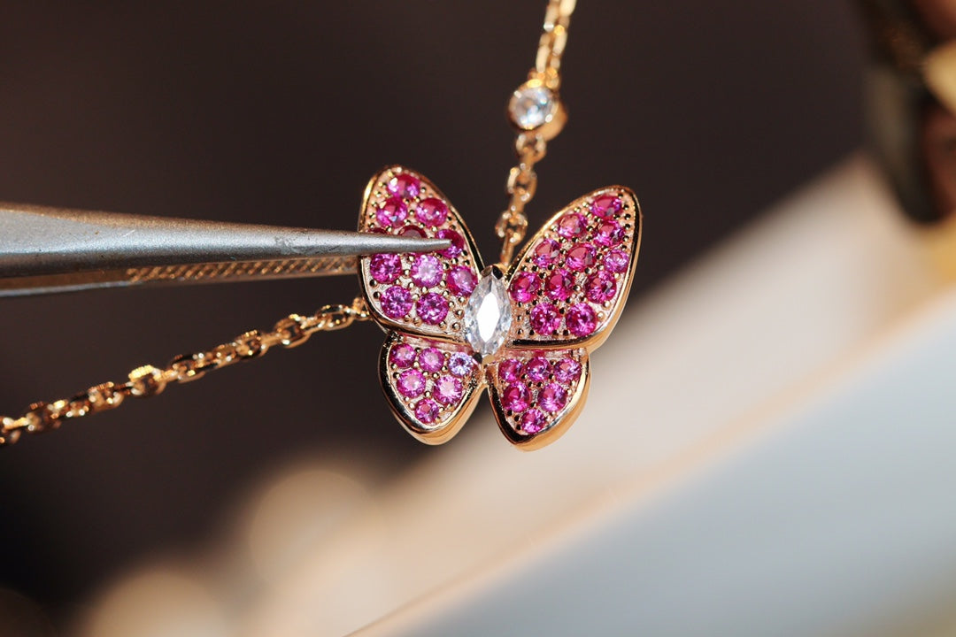 [⭐⭐JeweliWhal]BUTTERFLY RED DIAMOND ROSE GOLD NECKLACE