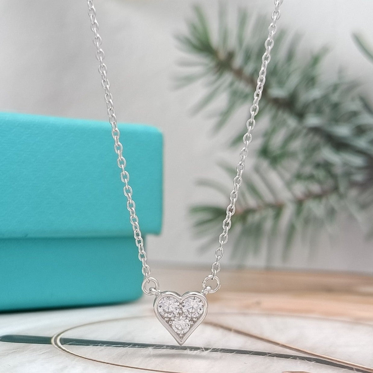 [JeweliWhal]HEART 3 DIAMONDS PEDANT NECKLACE