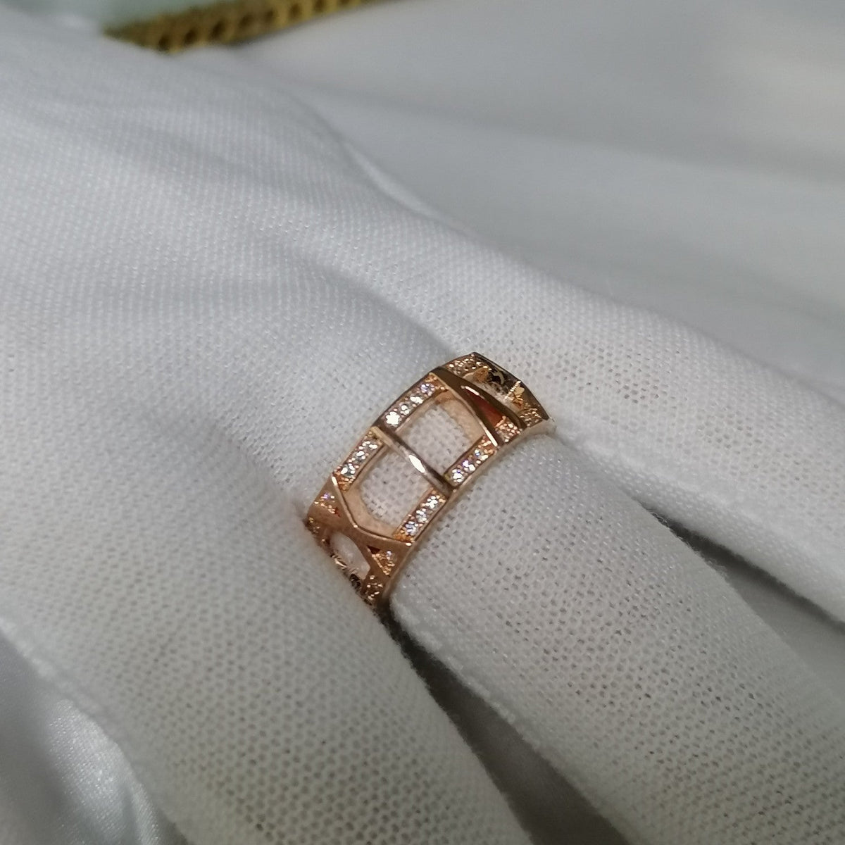 [JeweliWhal]ATLAS LARGE OPEN DIAMOND RING