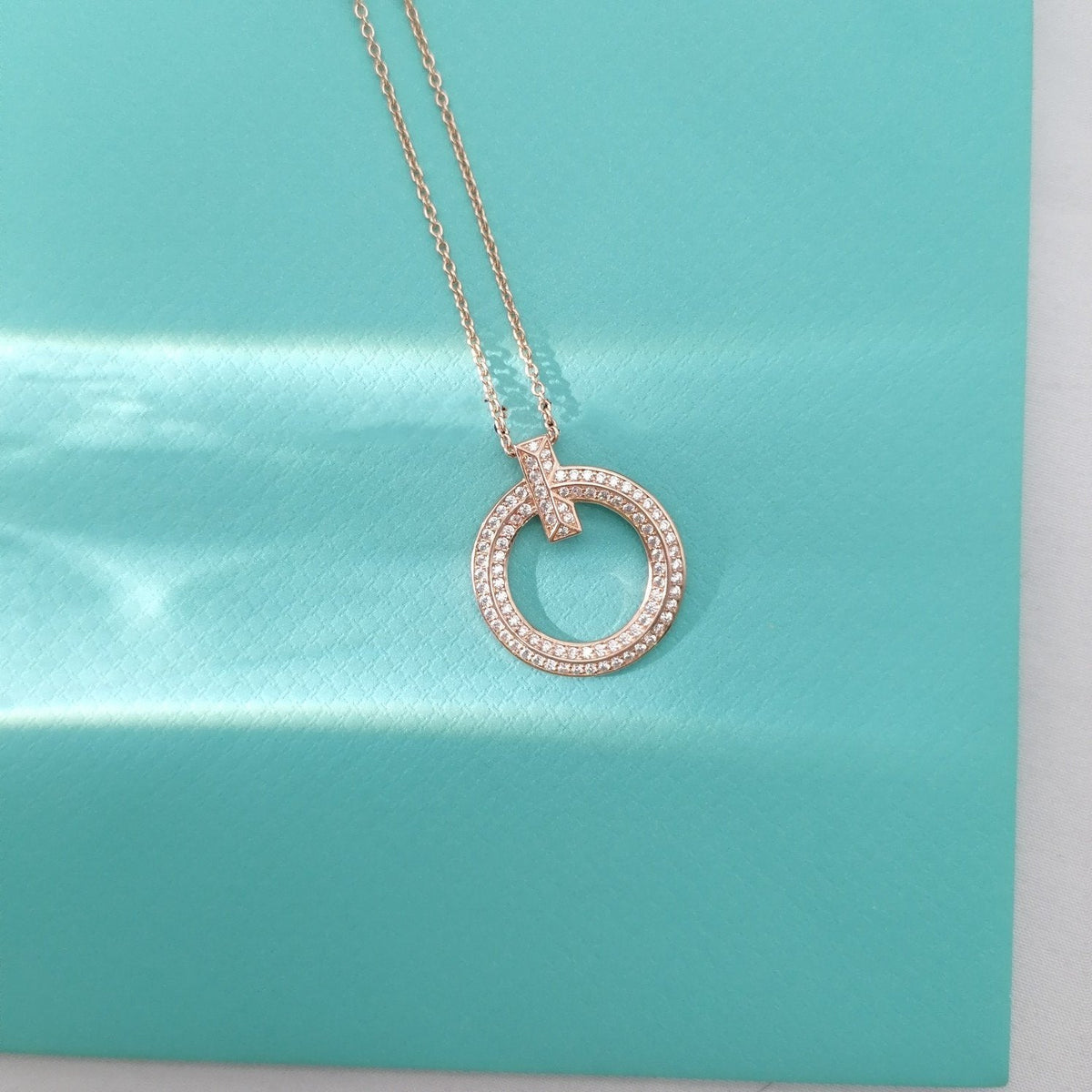 [JeweliWhal]T WIRE PEDANT DIAMOND NECKLACE
