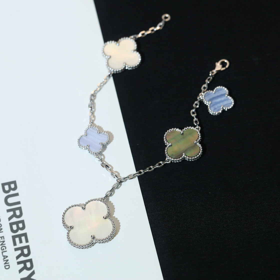 [⭐⭐JeweliWhal]CLOVER BRACELET 5 MOTIFS MOP CHALCEDONY SILVER