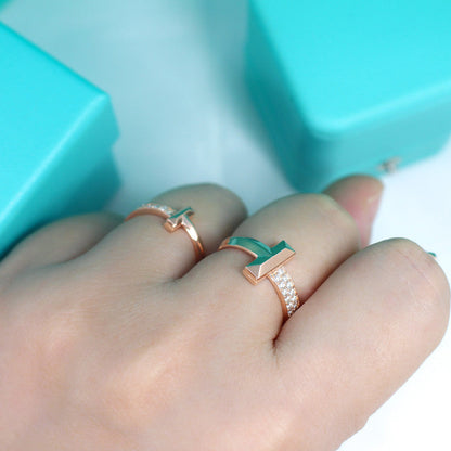 [JeweliWhal]T1 NARROW DIAMOND PINK GOLD RING