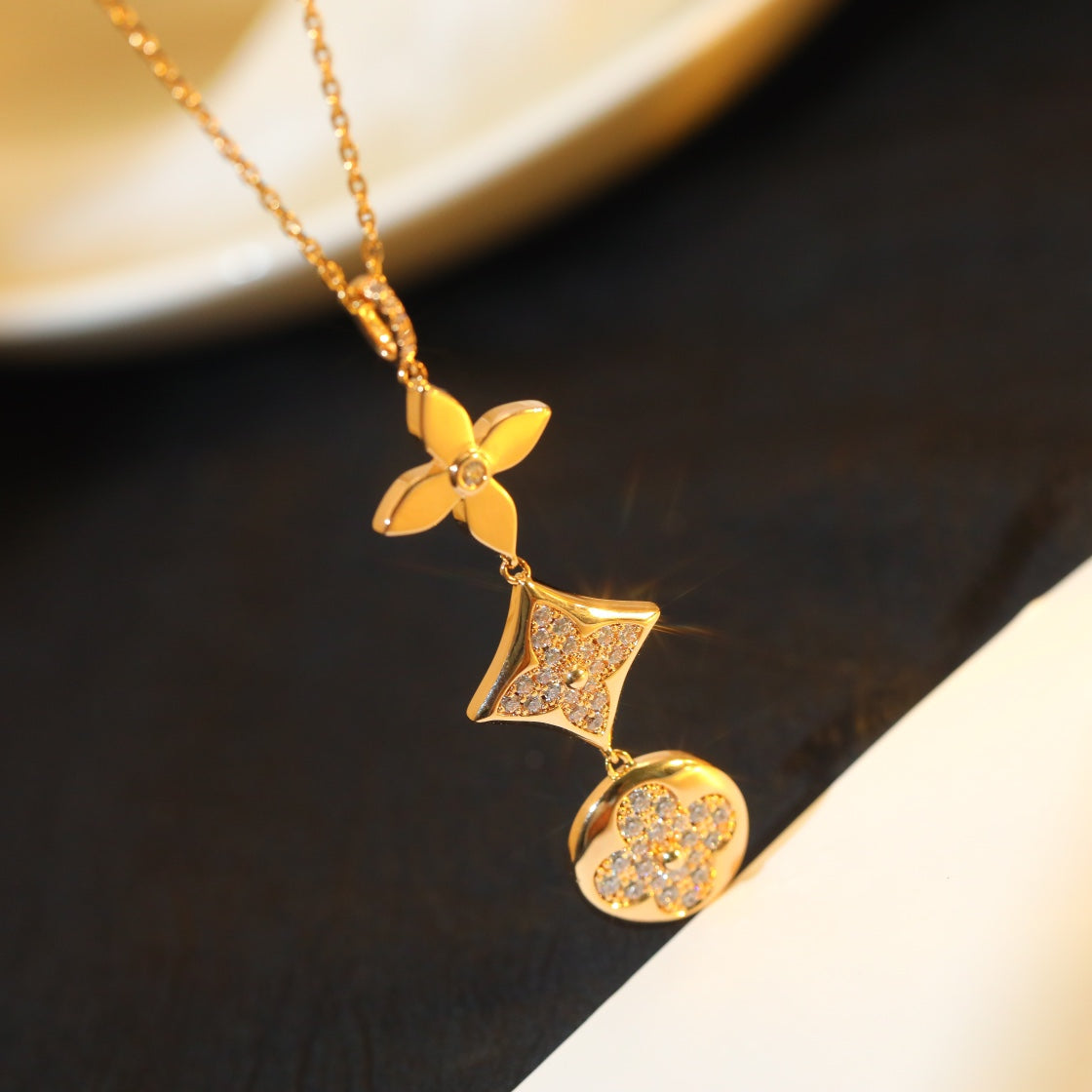 [⭐⭐JeweliWhal]STERN- UND SONNEN-DIAMANT-HALSKETTE IN ROSÉGOLD