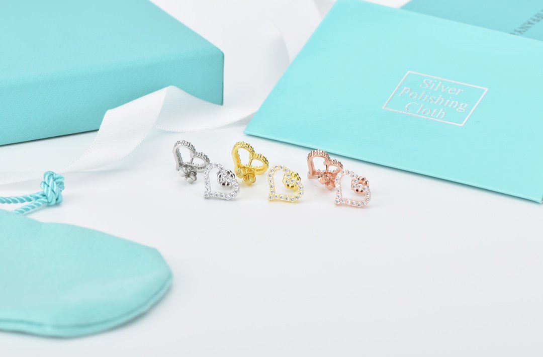 [JeweliWhal]OPEN HEART STUD DIAMOND EARRINGS