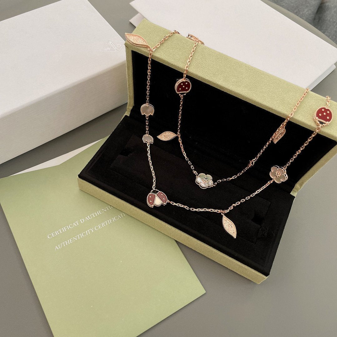 [⭐⭐JeweliWhal]GLÜCKS-FRÜHLINGS-HALSKETTE MIT 15 MOTIVEN IN ROSÉGOLD